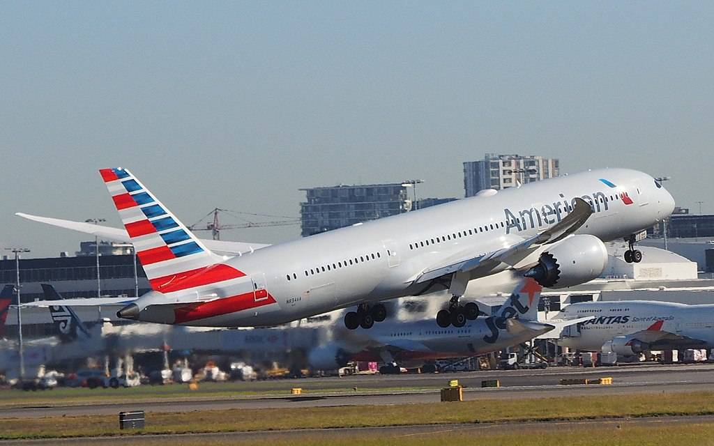 Usa, il caso della famiglia fatta scendere da un aereo perché puzzava