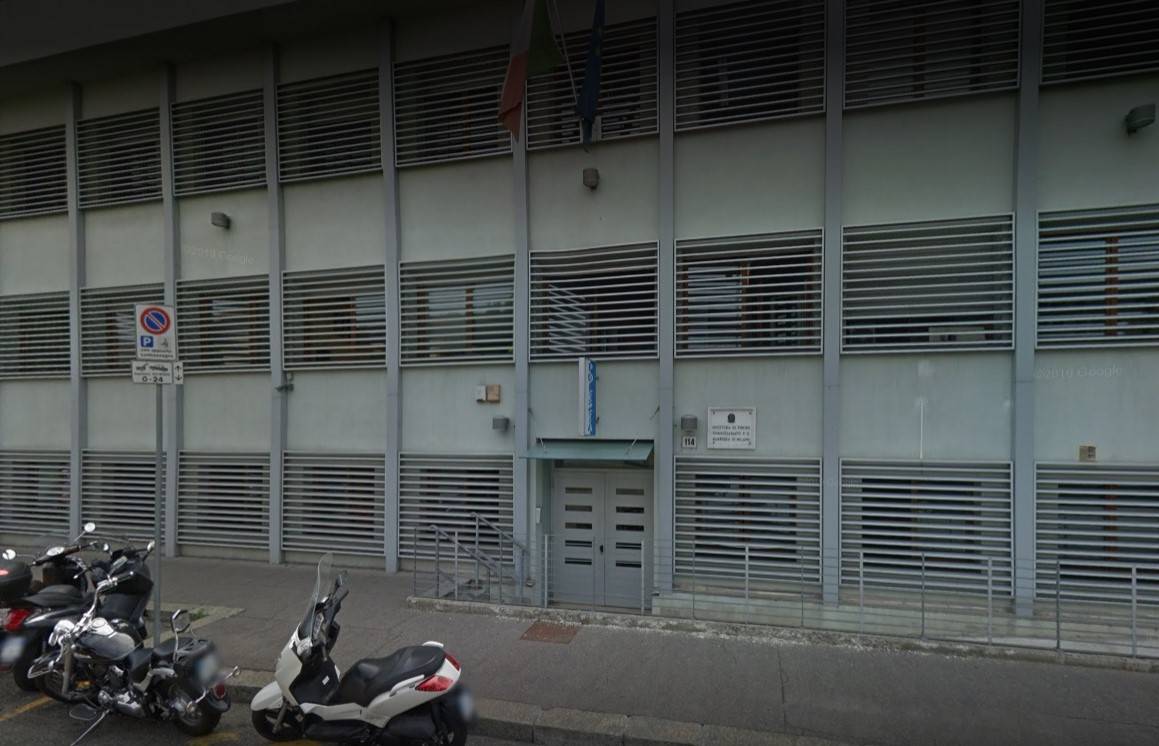 Torino, preso magrebino: aggredisce e rapina amici per comprare crack