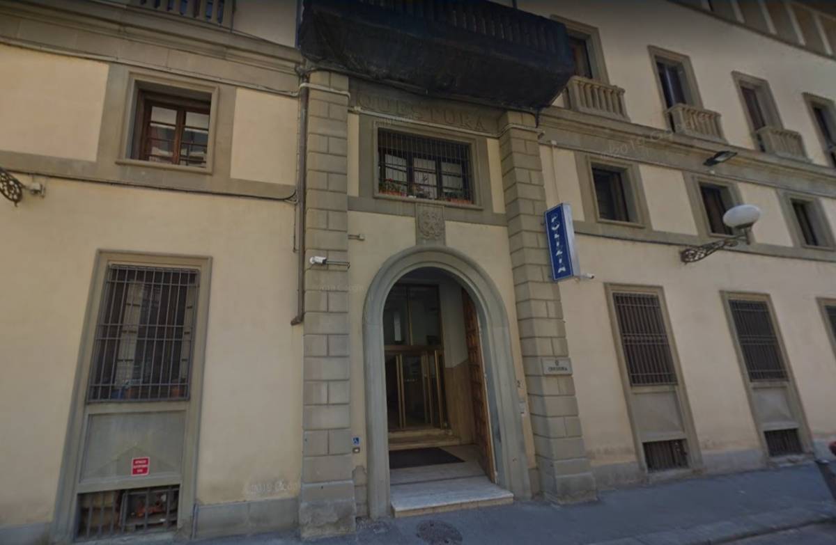 Firenze, tentato stupro e rapina: 30enne pestata finisce in ospedale