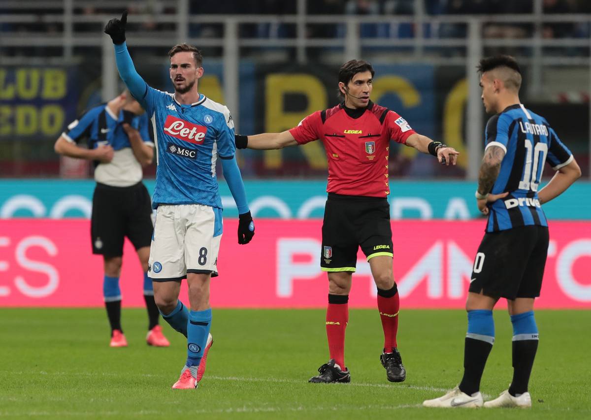 Inter, già finito l'effetto derby. Fabian fa sorridere il Napoli