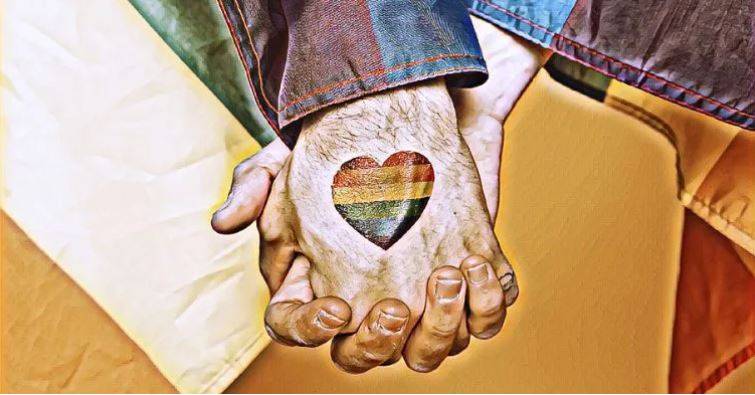 Parma, il tribunale boccia trascrizione dei figli di una coppia gay