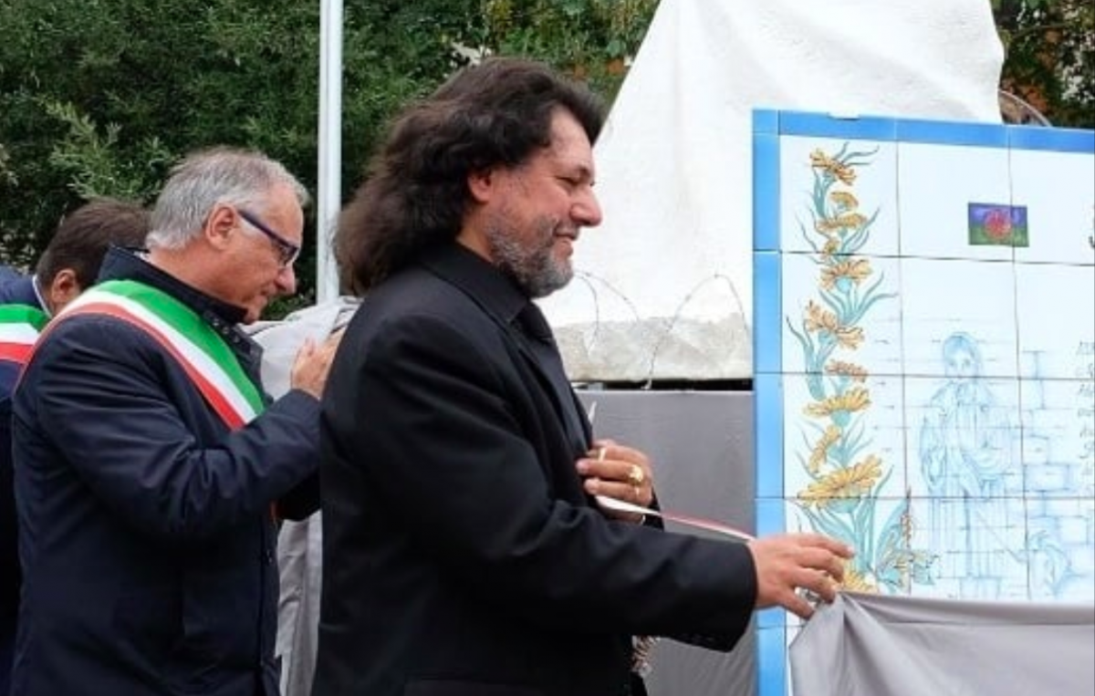 Mattarella nomina il primo rom commendatore della Repubblica: è il padre di una sardina