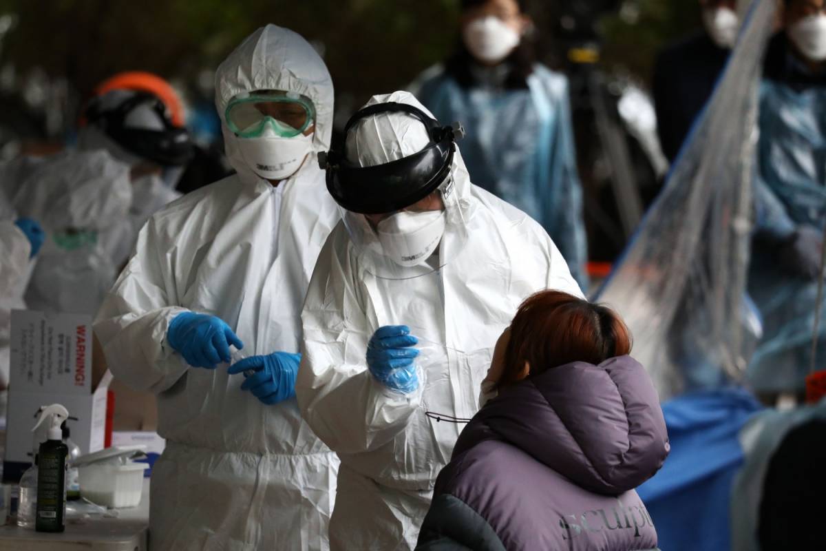 Virus, calano i contagi in Cina e Corea del Sud: ora l'attenzione è in Europa e America
