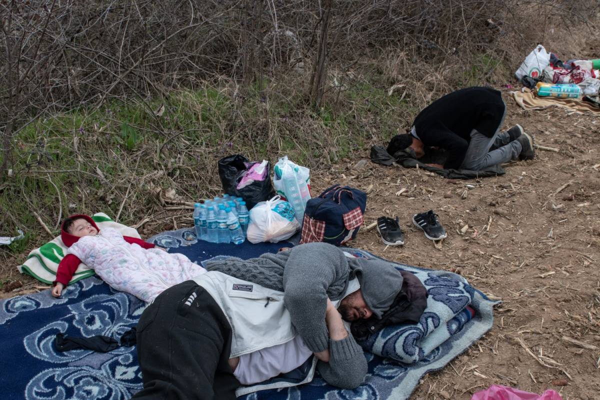 Pugno duro dell'Olanda su migranti dalla Grecia: "Non vogliamo bambini"