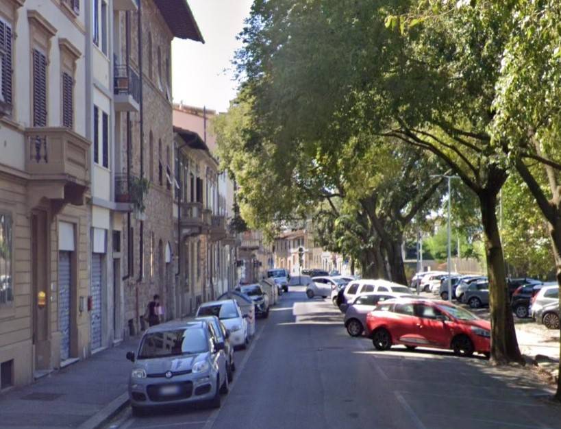 Firenze, rapinata da magrebino: anziana in ospedale col femore rotto
