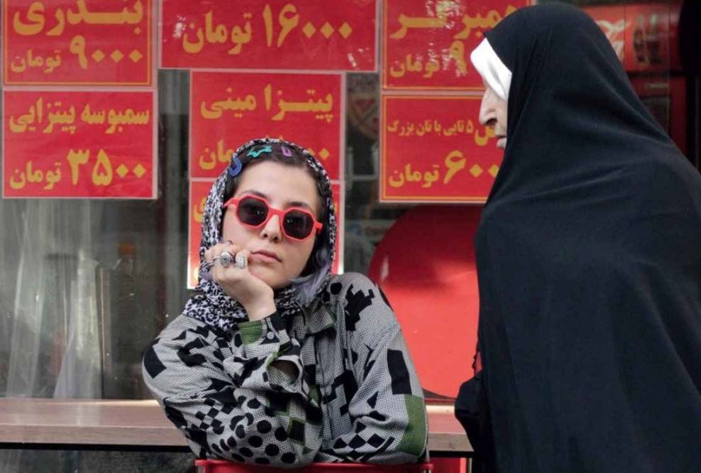"La mia Tehran ossessionata dal corpo e dal  passato"