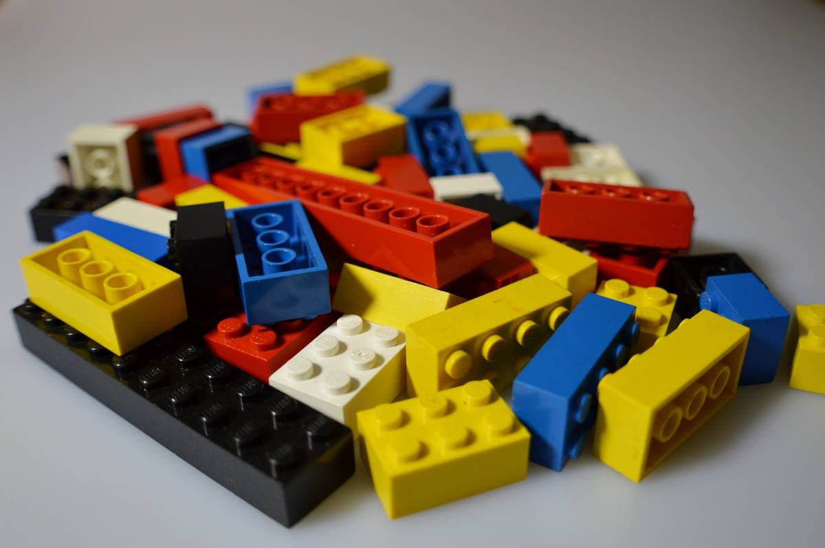 Lego pacifista: fate i giochi non la guerra