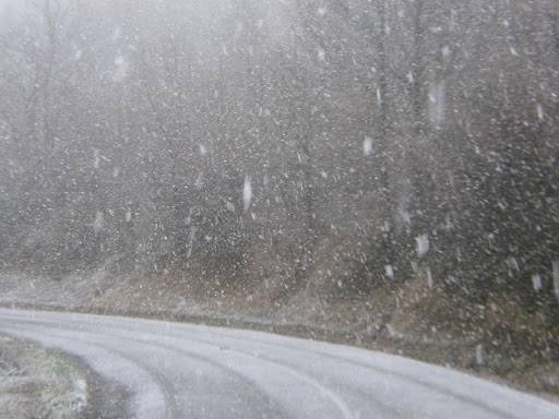 Svolta autunnale e crollo termico: torna la neve a bassa quota