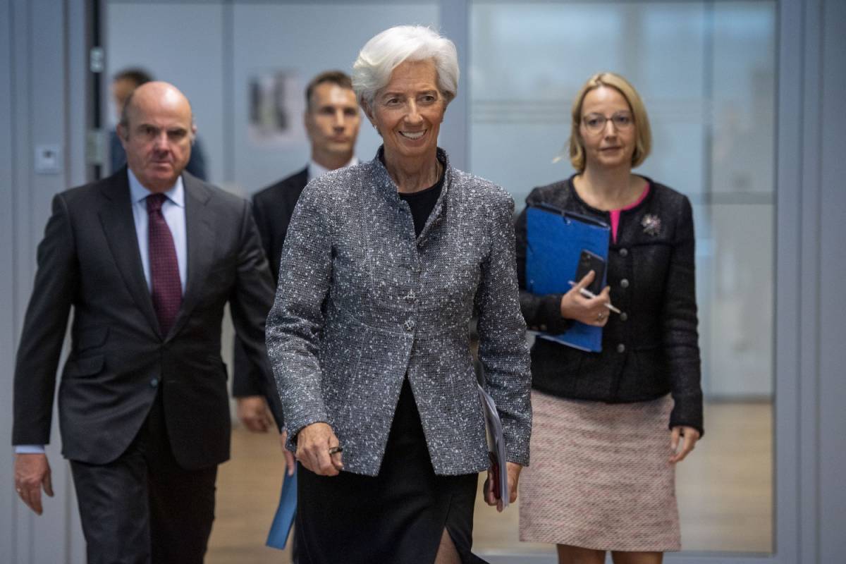 Lagarde propone i coronabond. E Conte scrive al Consiglio europeo