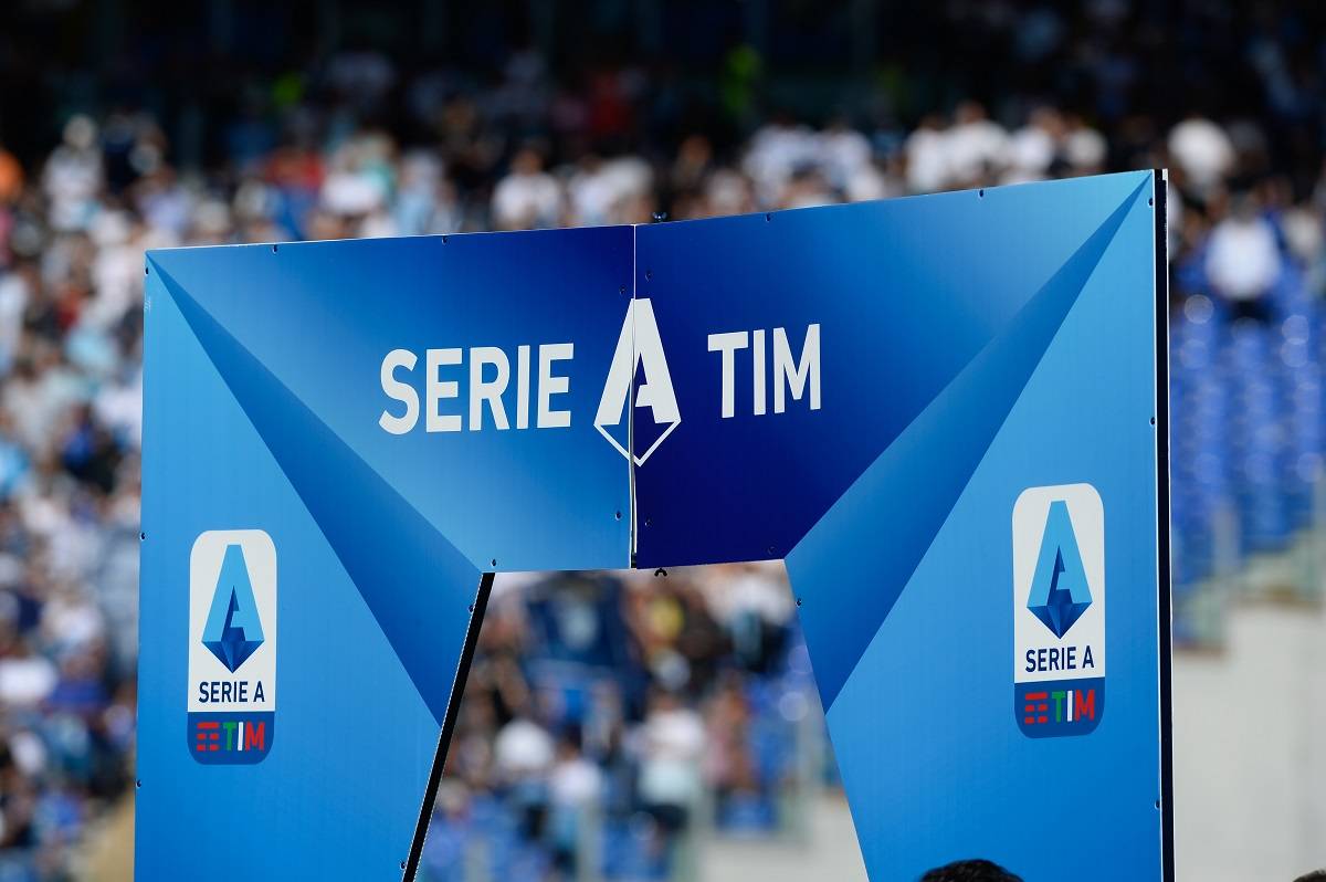 Serie A in bilico, nello scenario peggiore scudetto e retrocessioni verrebbero assegnati