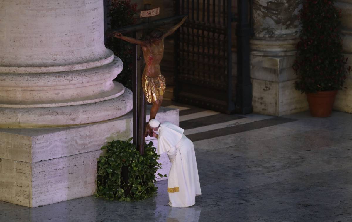 Coronavirus, Papa Francesco: “Mi preoccupa l’ipocrisia di certi politici”