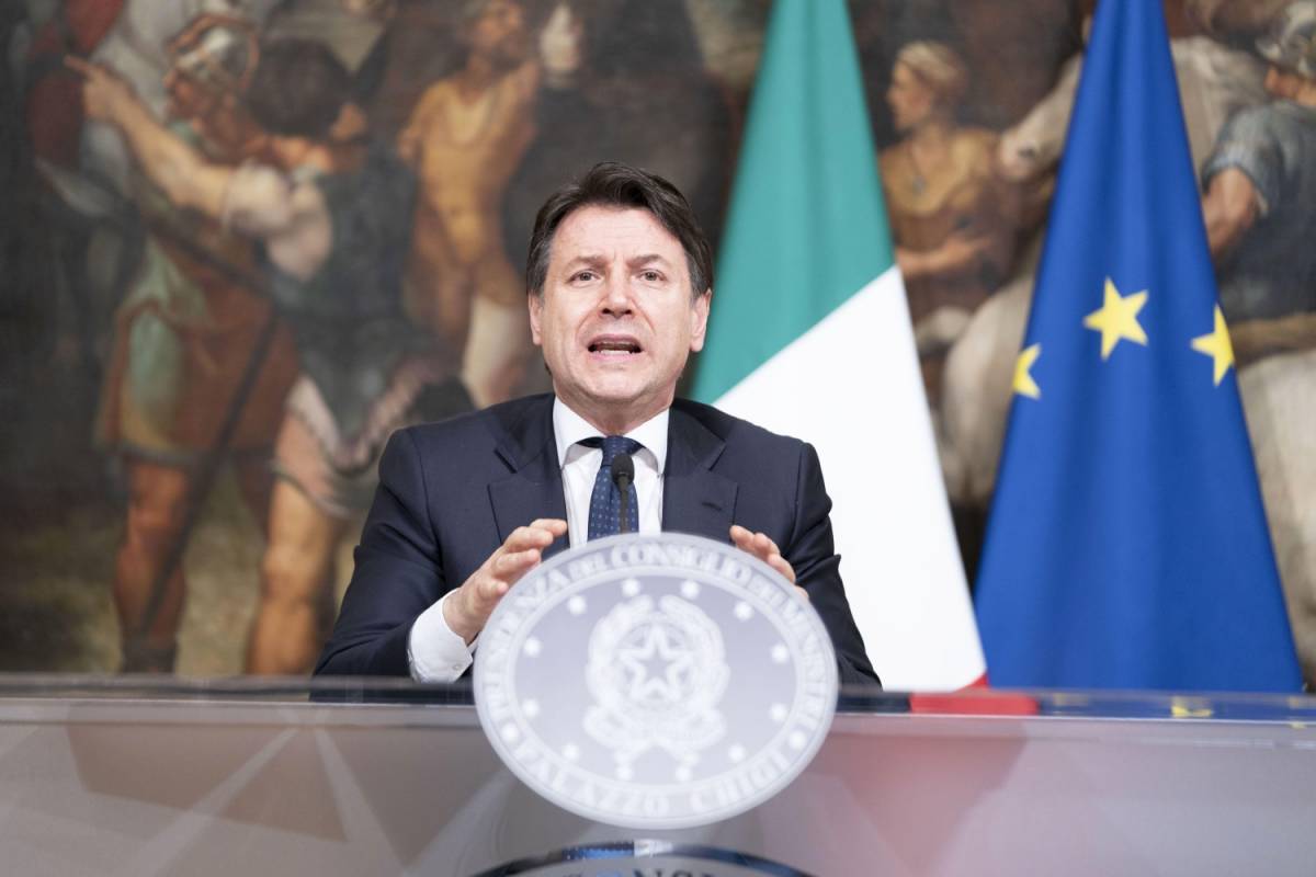 Conte attacca Salvini e Meloni Loro lo zittiscono: "Regime"