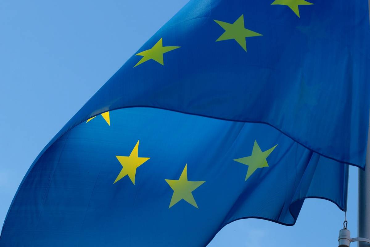 L'Europa va alla roulette dei Recovery fund. Fitch taglia il pil italiano