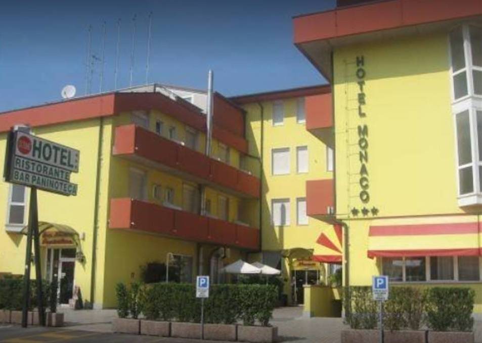 Più di 100 migranti contagiati: ora un hotel terrorizza Verona