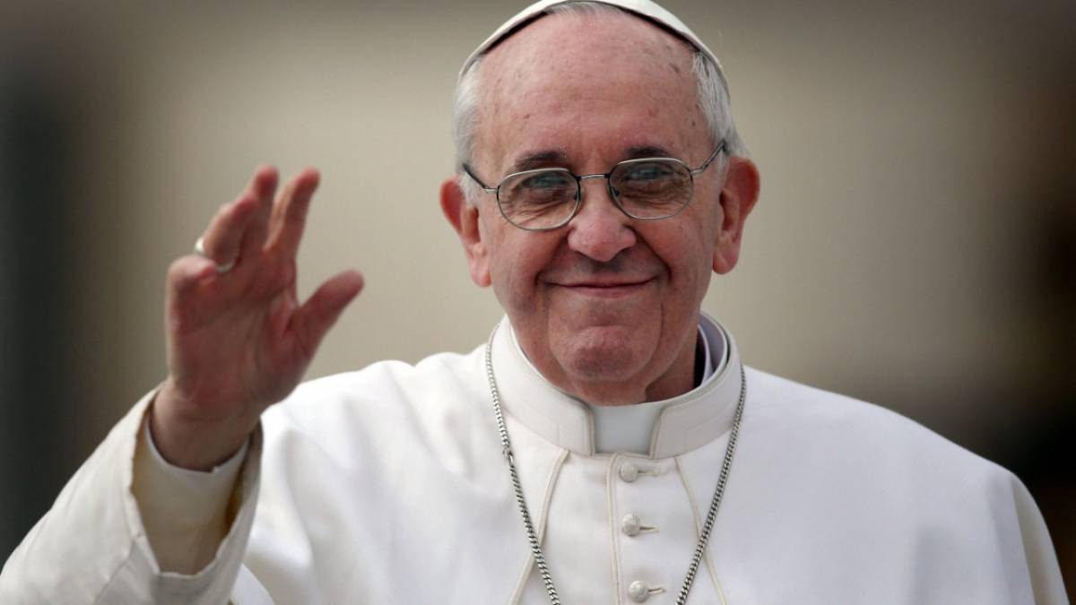 Papa Francesco licenza 5 funzionari senza aspettare il processo