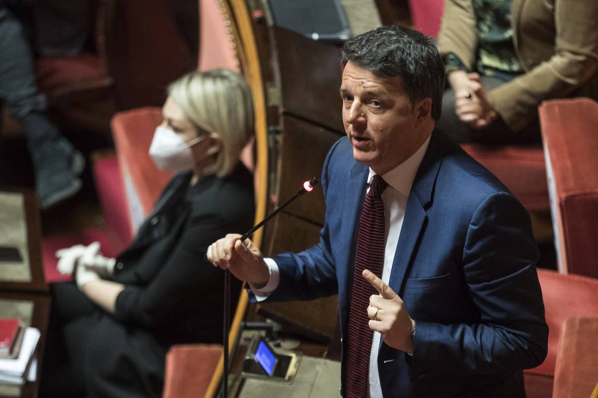 Renzi 'confessa' ai suoi: "Non avevo altra scelta"