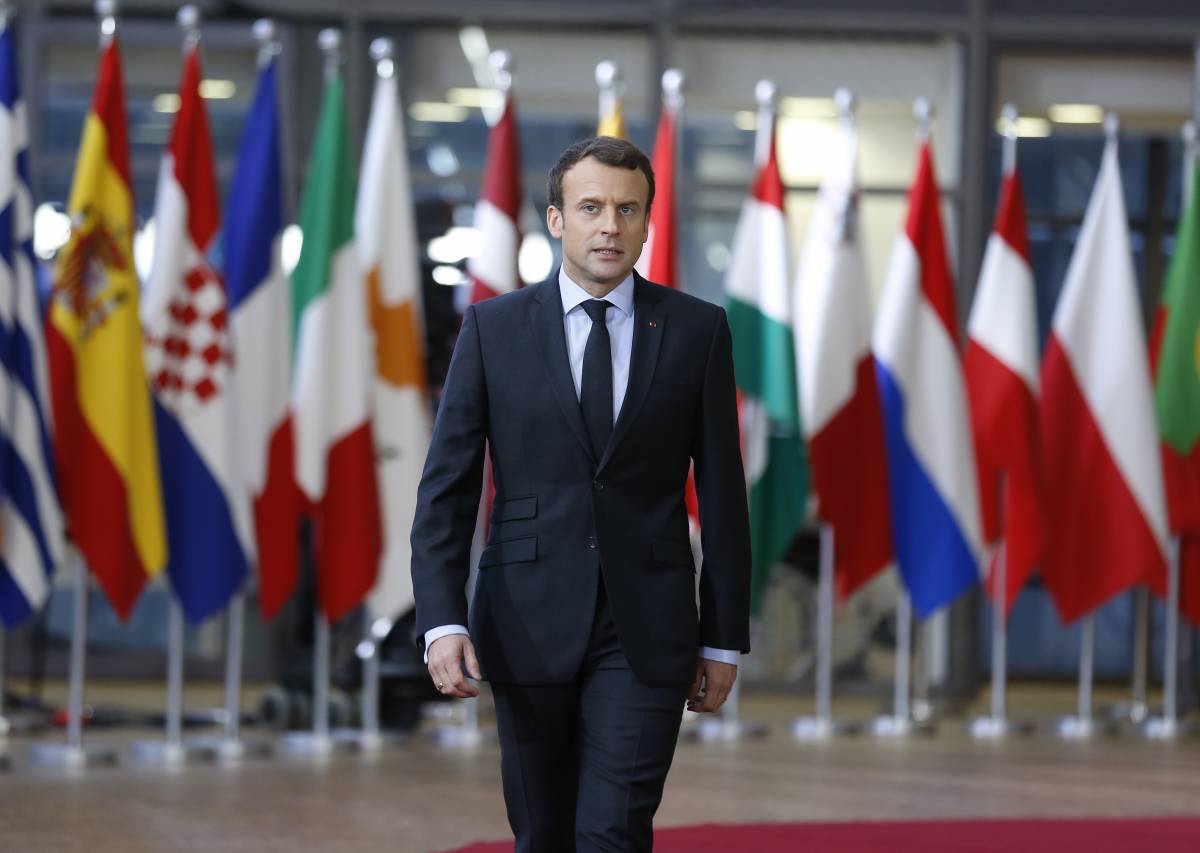 Macron dice addio al franco Cfa