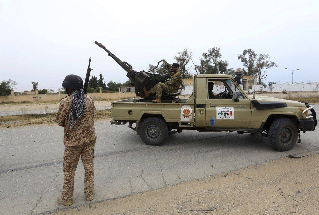 Libia, incursione dei miliziani: ora è a rischio il gas per l'Italia