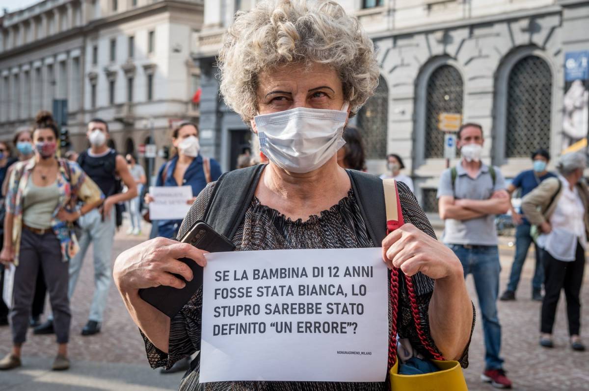 Milano, ora anche le femministe se la prendono con Montanelli