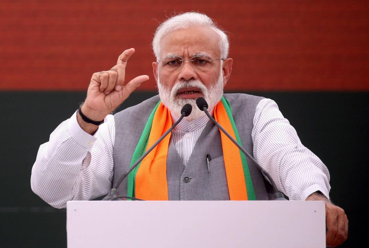 Il premier indiano Modi: "Lo yoga è  uno scudo immunitario contro il Covid"