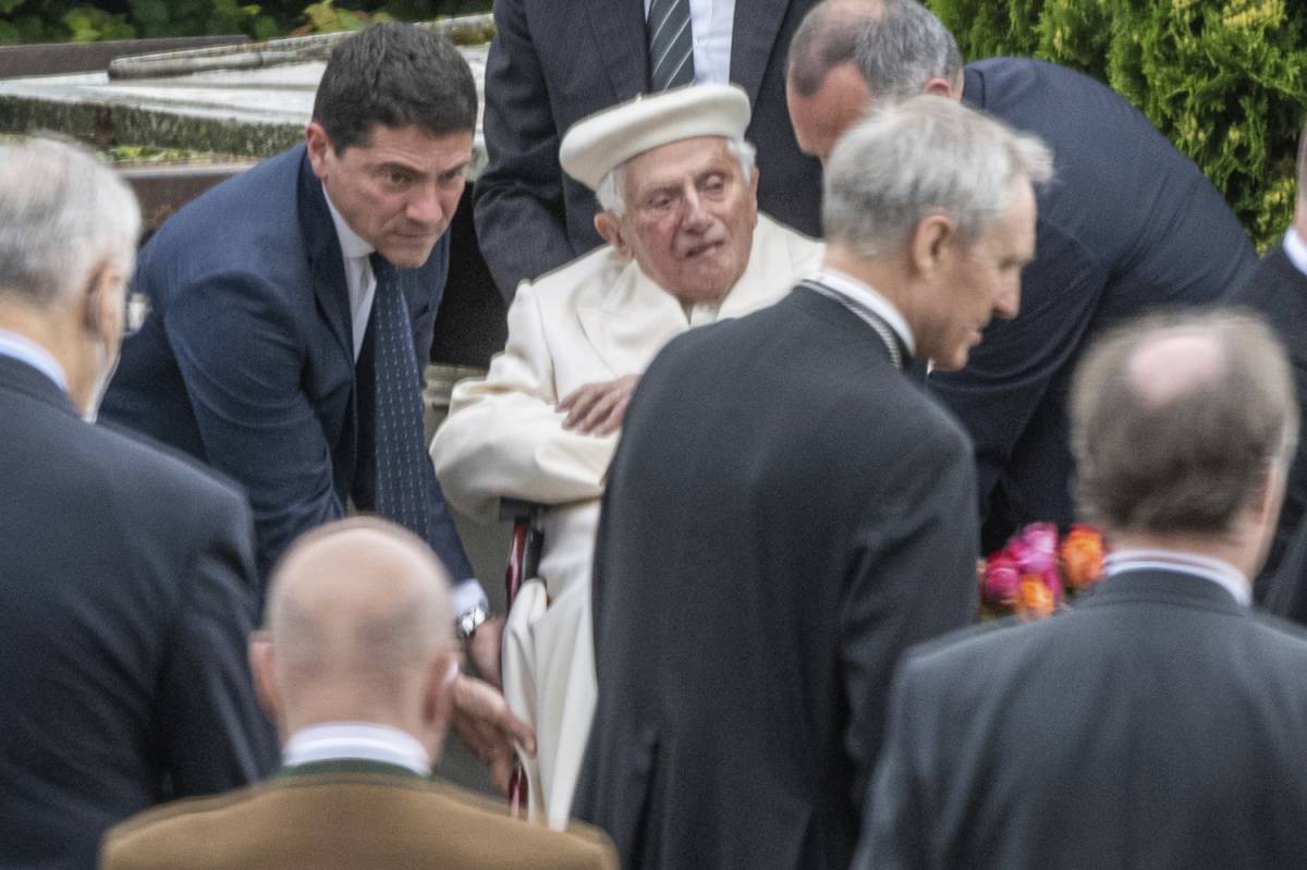 "Ratzinger torna domani in Vaticano": arriva l'ufficialità del ritorno