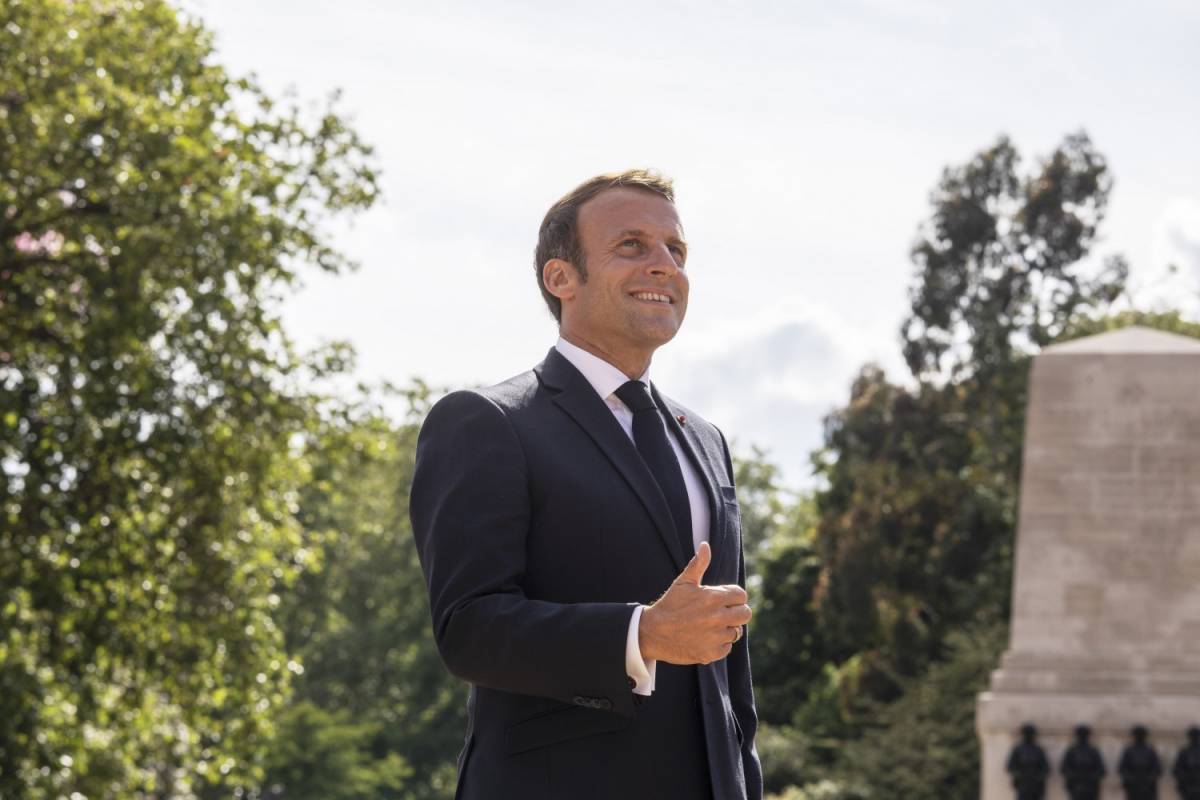 Macron cavalca l'onda verde. "Per l'ambiente 15 miliardi"