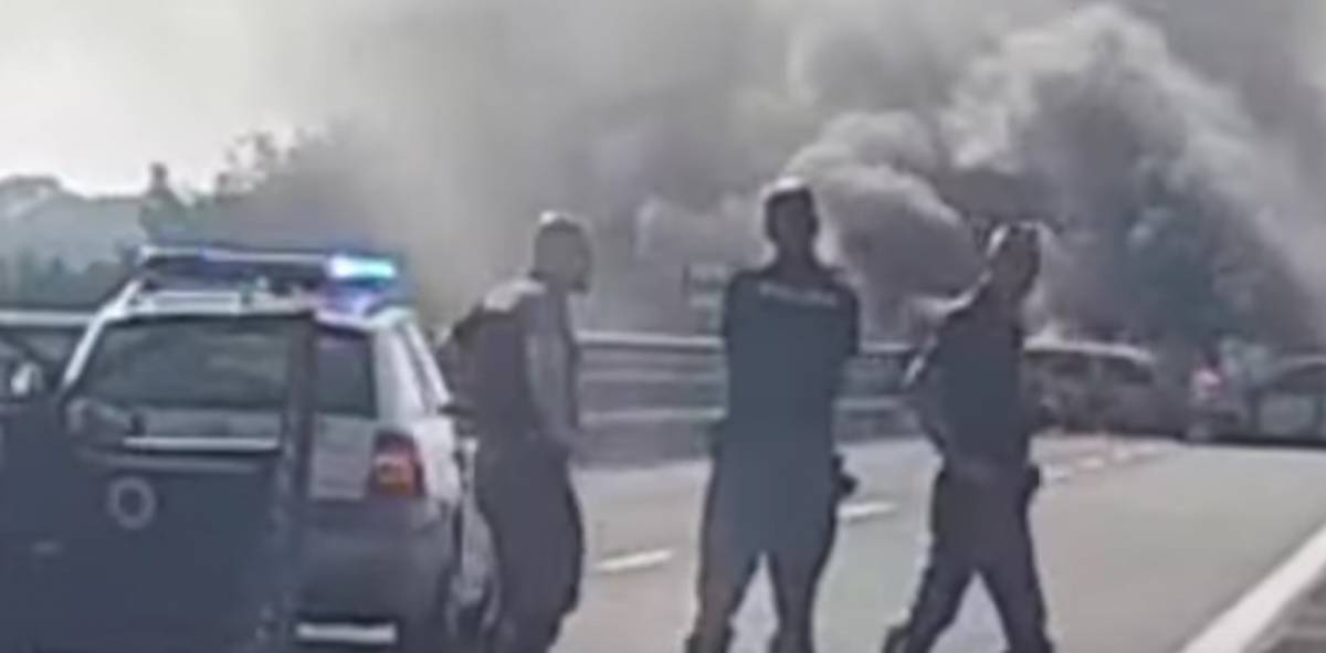 Assalto a portavalori nel foggiano: chiodi, fuoco e spari tra le auto