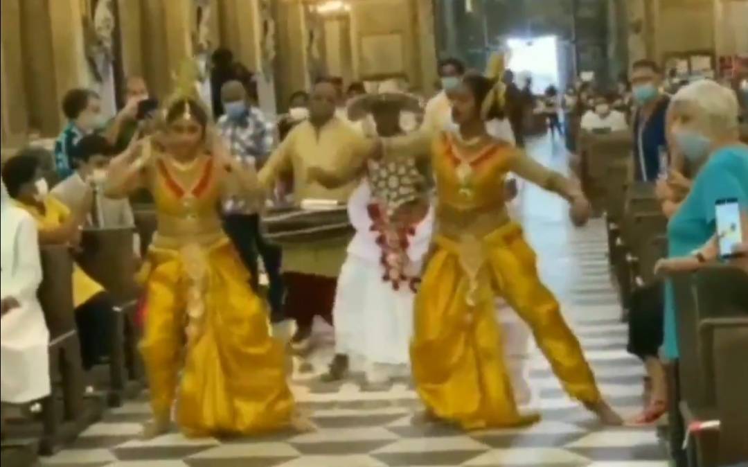 Riti indù nella cattedrale: la "svolta" bergogliana a Napoli