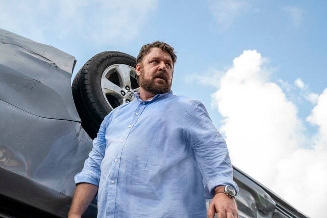 Russell Crowe sceglie "Il giorno sbagliato" per far ripartire il cinema