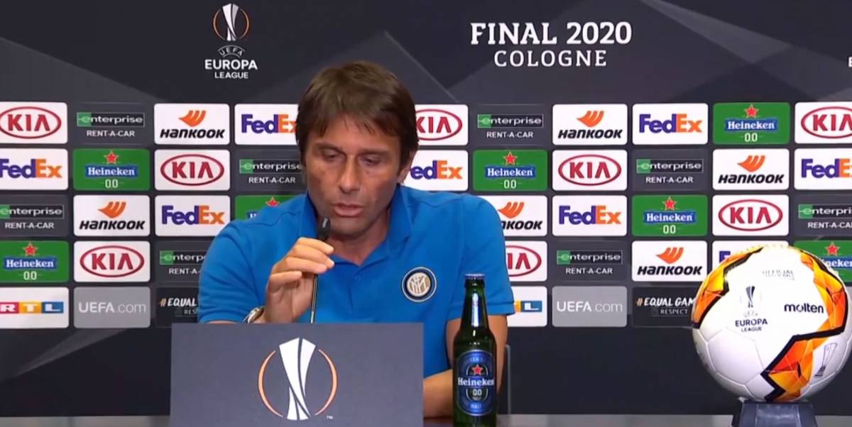 "Resterà alla guida dell'Inter...?". E Conte risponde così sul futuro