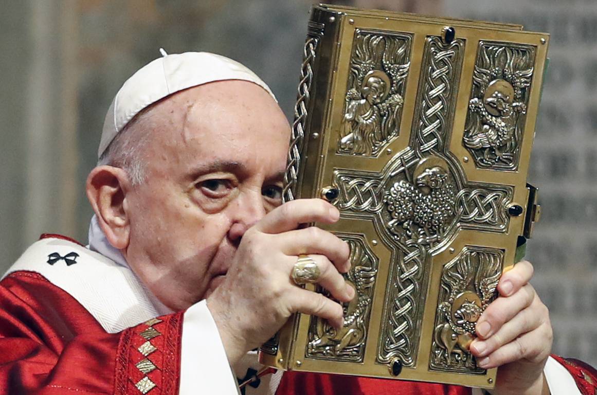 Vaticano, Francesco prepara l'attacco al capitalismo finanziario