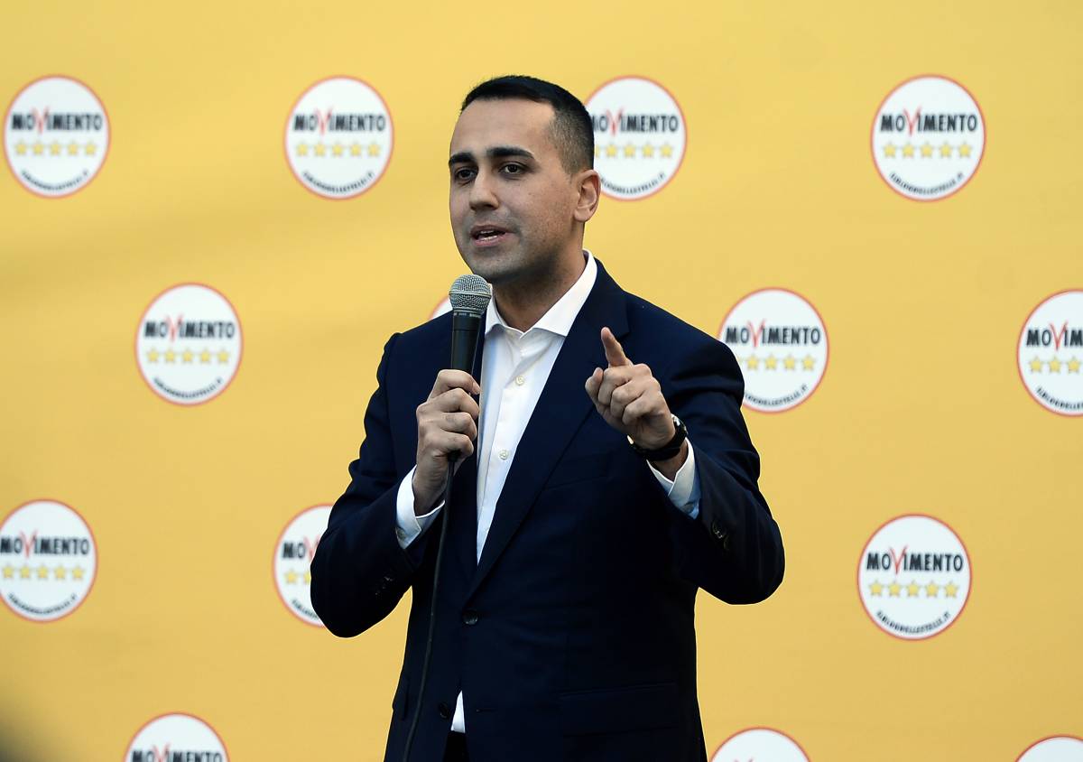 Di Maio prepara il governo di unità nazionale. E scarica su Conte il (suo) flop  per Whirlpool