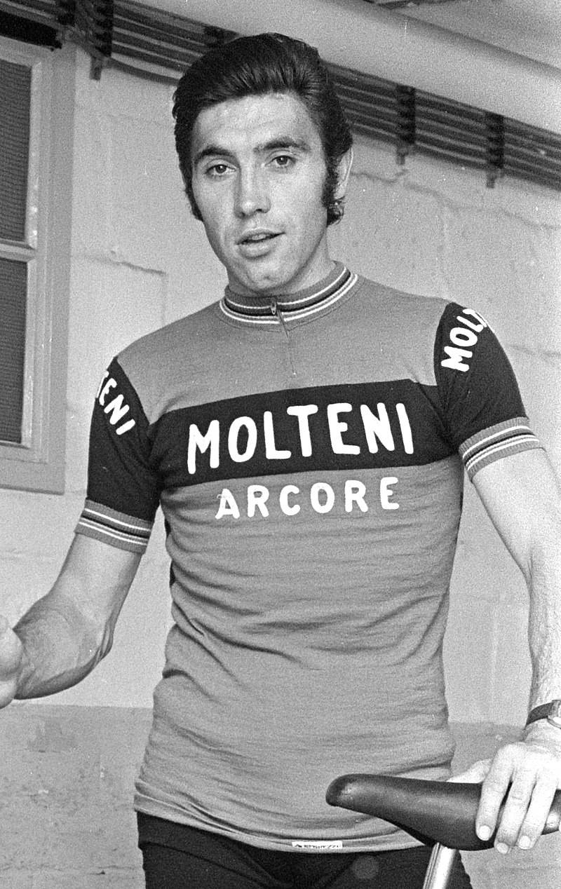 Merckx e la borraccia con l'invito a far vincere Adorni