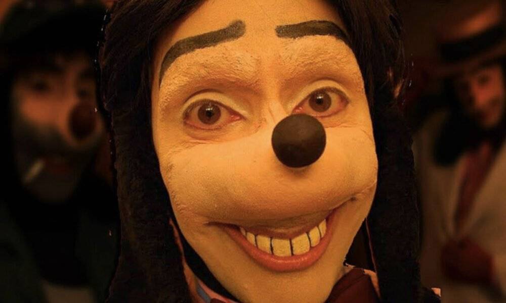 Chi E Jonathan Galindo L Orrore Che Terrorizza I Bambini E Li Spinge A Suicidarsi Ilgiornale It