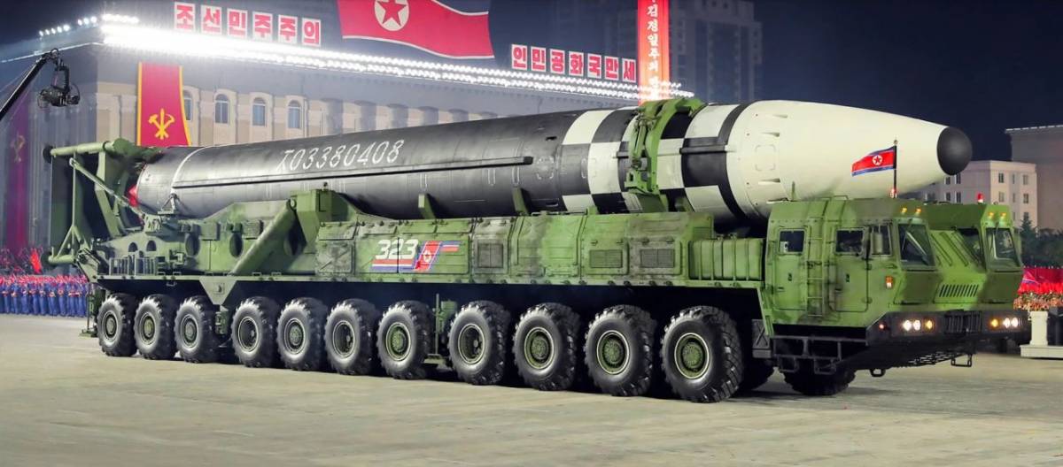 Il nuovo missile di Kim Jong-un, spiegato