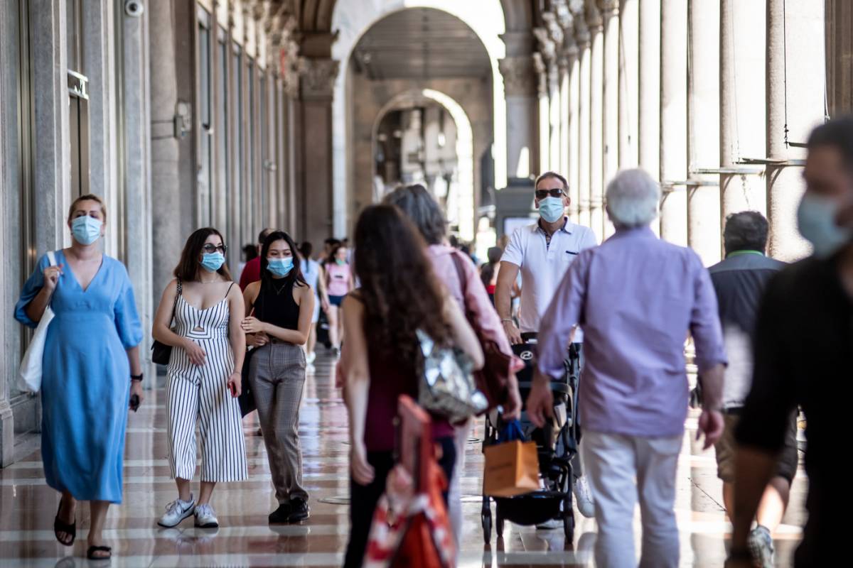 Boom di casi in Italia: 7332. Allarme contagi in Lombardia