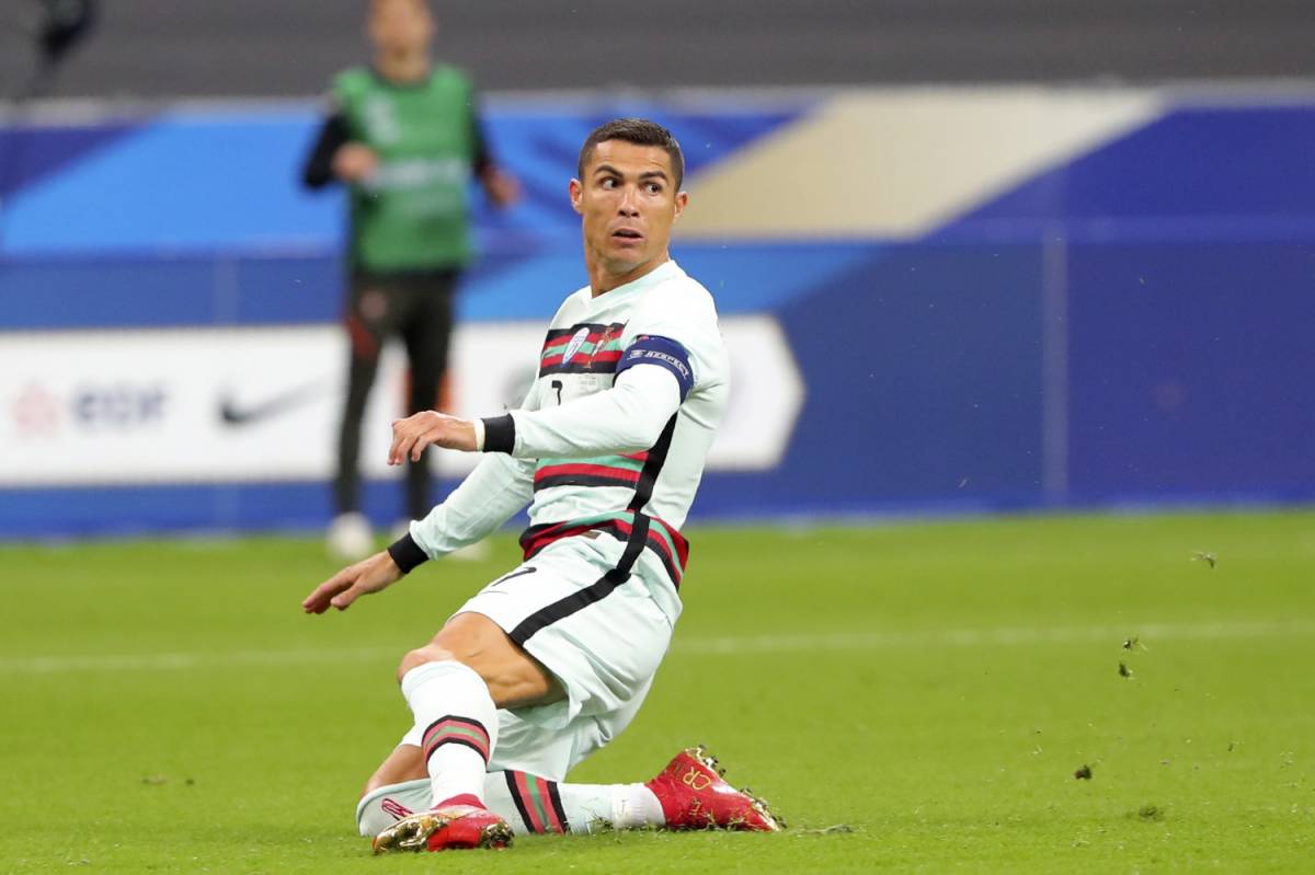 La sfida Messi-Ronaldo più triste di sempre. E con vista Tour Eiffel...