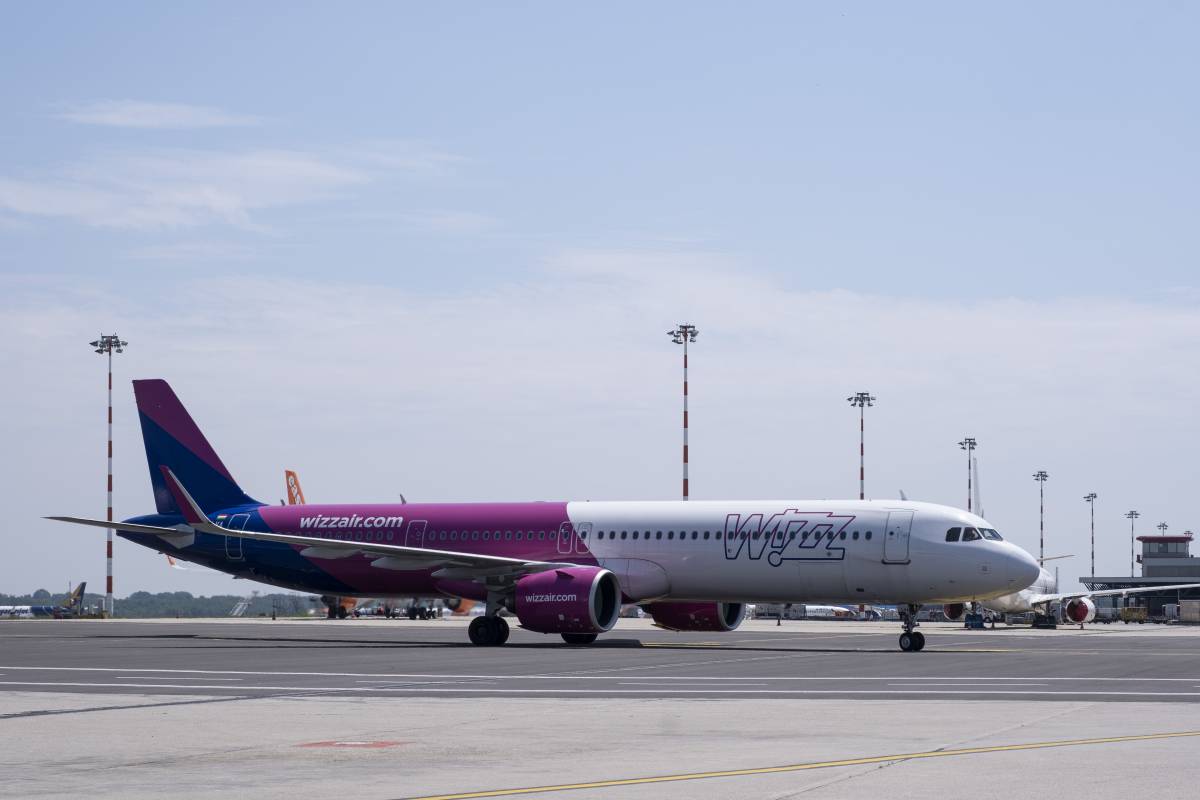 Wizz Air, sfida nei cieli italiani tre nuovi voli da Malpensa per il Sud ilGiornale.it Wizz Air, sfida nei cieli italiani tre nuovi voli da Malpensa per il Sud ilGiornale.it