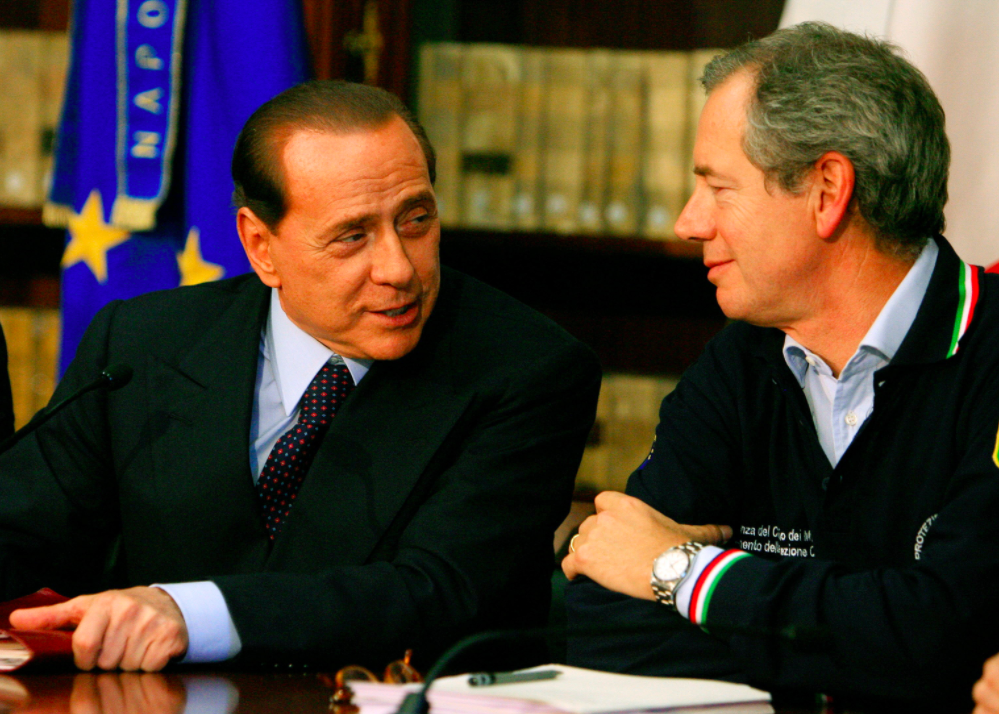 Berlusconi apre al confronto: "Ma evitiamo lockdown". E lancia Bertolaso a Roma