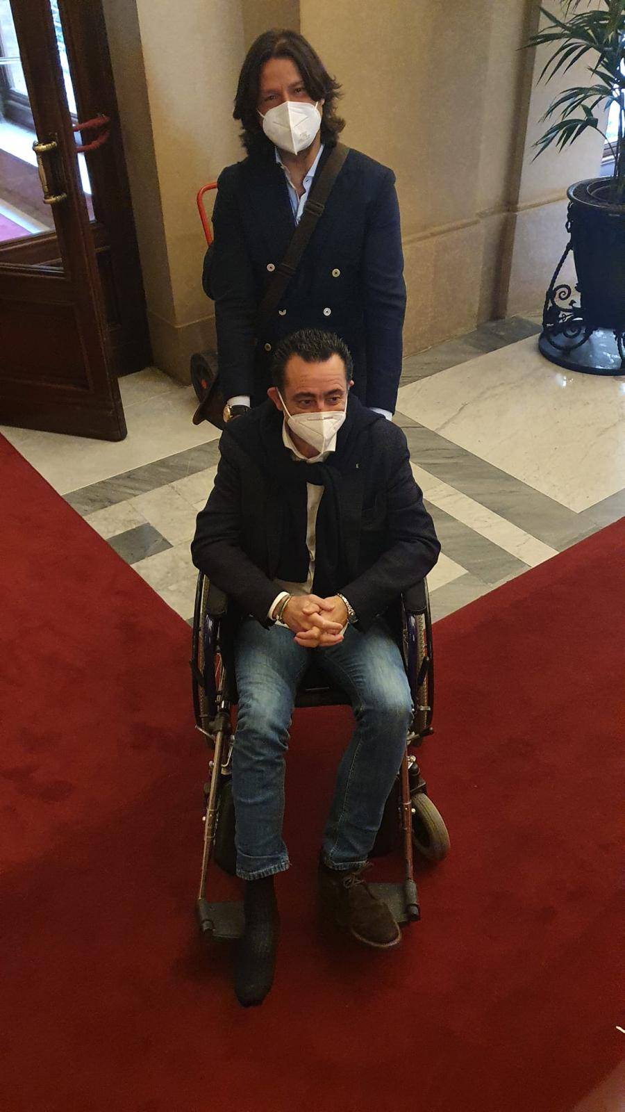 Fa sciopero della fame, deputato FdI ha malore nel bagno della Camera