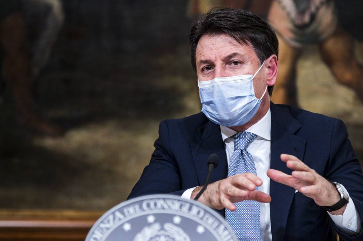 L'inspiegabile ossessione del governo: nascondere agli italiani i dati sul contagio