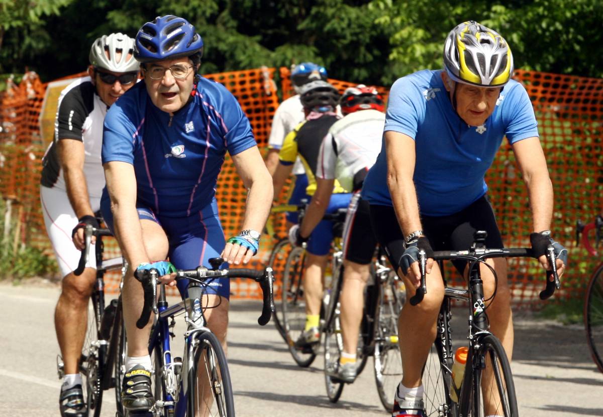 "Il mio Stelvio a 81 anni e questa Italia in bici che fugge dalla fatica"