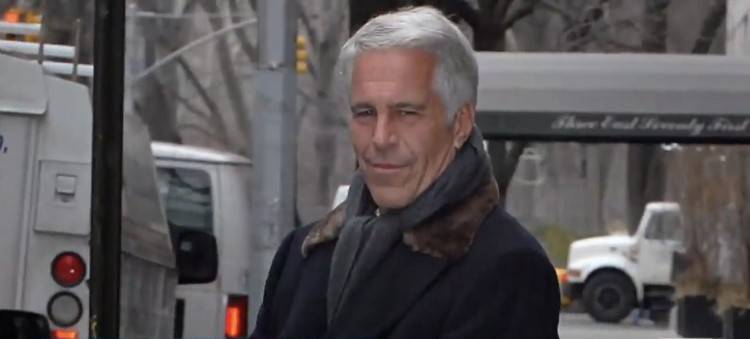 Ex dipendente di corte rivela: "Epstein fu ucciso per coprire il principe Andrea"