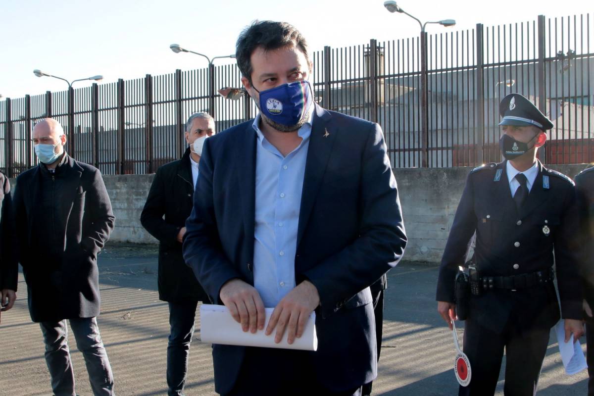  Salvini: "Al voto oppure governo di centrodestra guidato da economista"