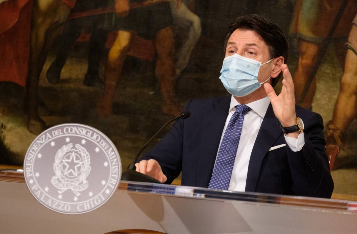 Non solo Renzi e Mattarella: ecco chi vorrebbe mettere alla porta Conte
