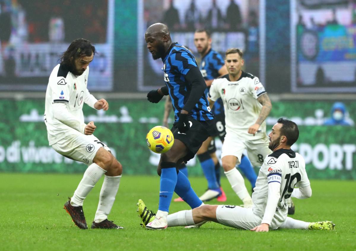 Un siluro sull'Inter: ora è bufera "È stata una partita oscena..."
