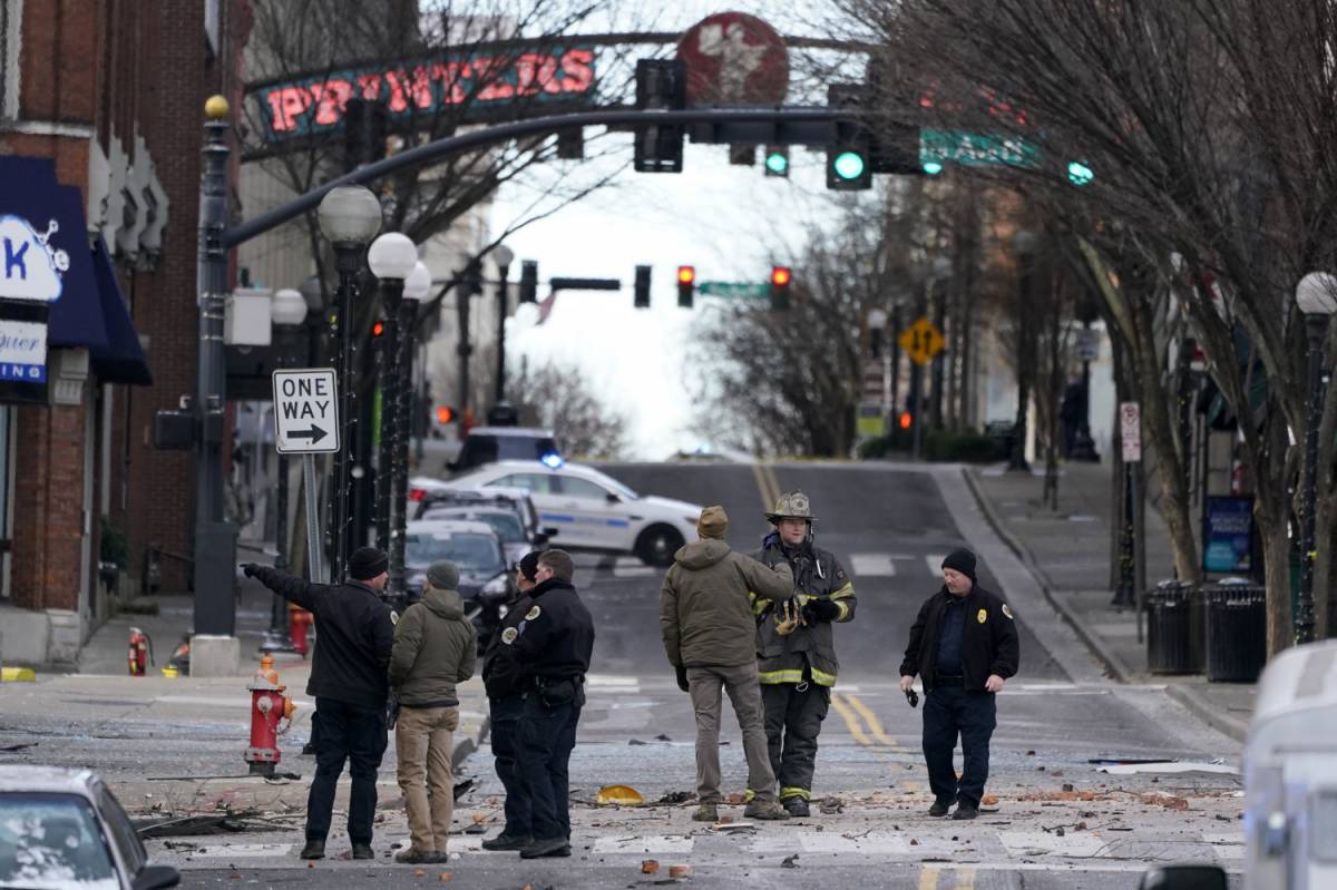 Usa, autobomba esplode nel centro di Nashville: "Un atto intenzionale"