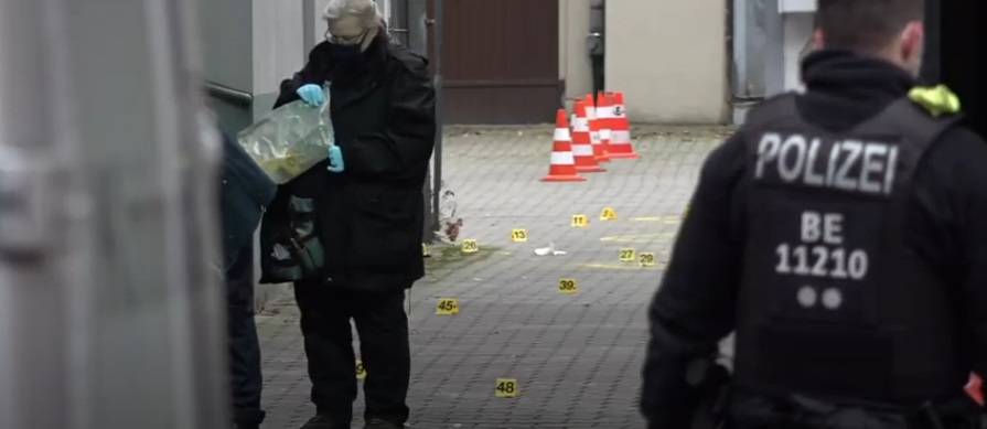 Germania, sparatoria a Berlino: quattro feriti e aggressori in fuga