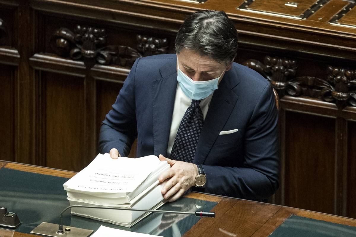 Nessuna tregua Renzi-Conte: ancora caccia ai responsabili