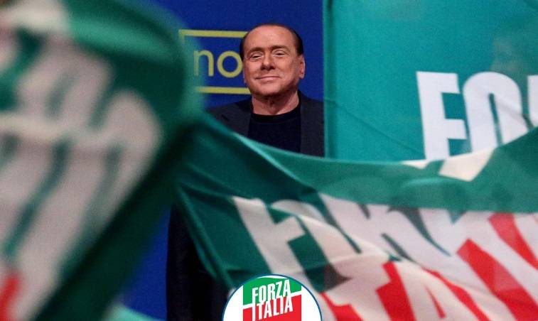 Berlusconi: "Abbiamo le idee giuste per tornare al governo del Paese"
